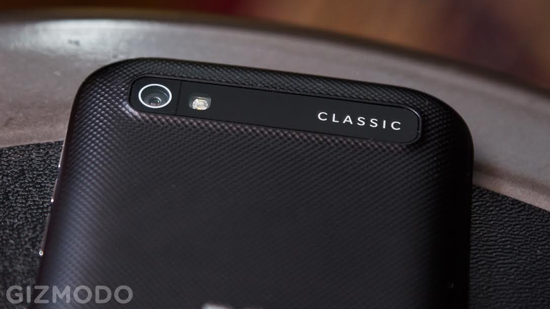 Illustration for article titled BlackBerry Classic Review: Good at Being a BlackBerry, and Not Much Else